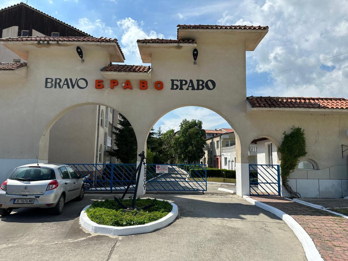 Bravo 1 Morenia Napospart Kültér fotó